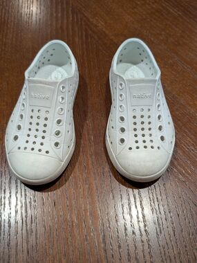 Native Kids Slip-On Water Shoes in White, Size C7